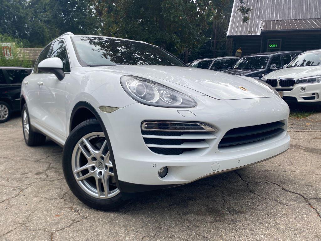 2013 Porsche Cayenne  4d Suv